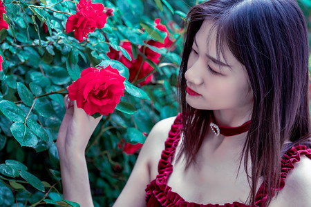 中外“泳士”竞渡长江 激情涌动江城